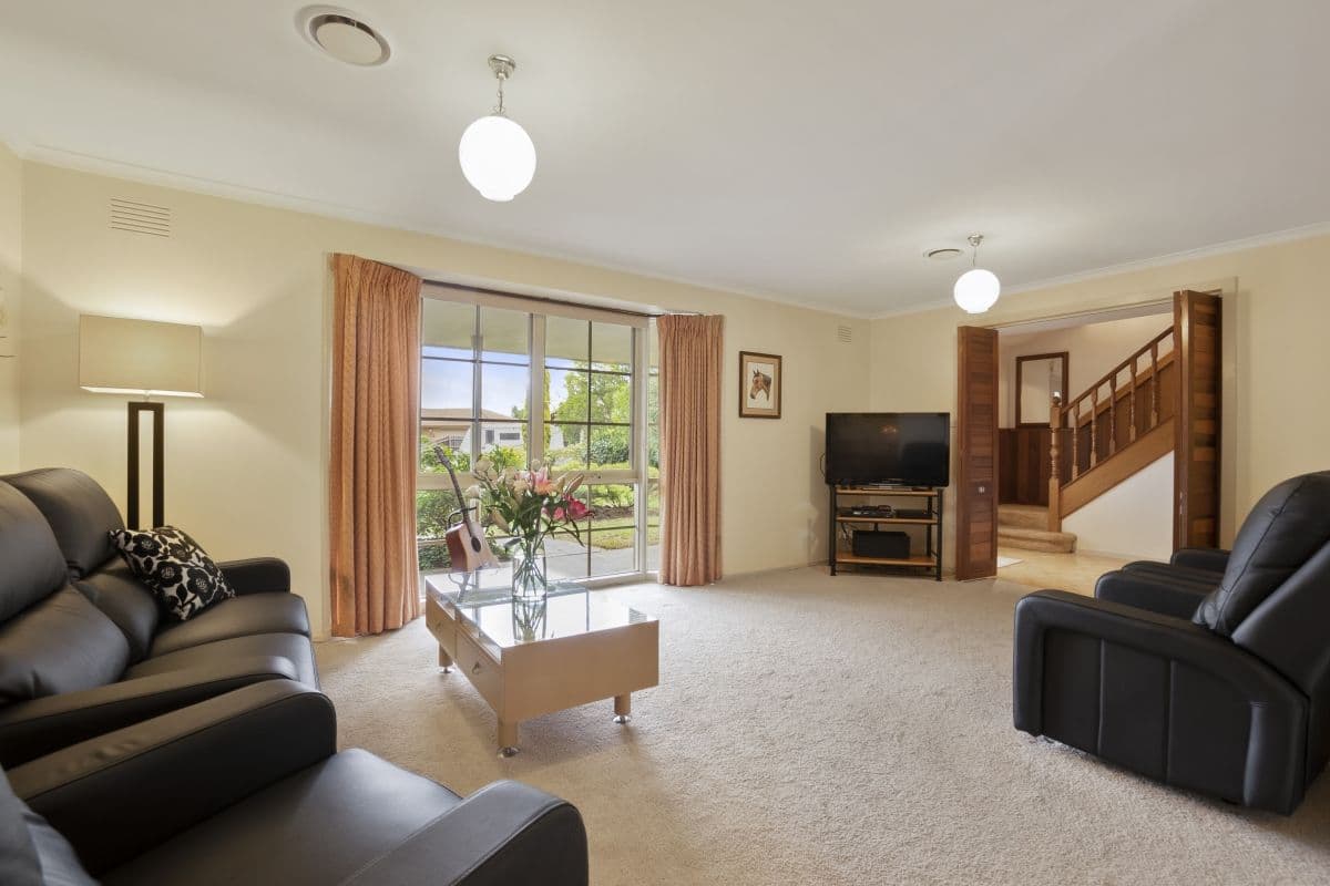 5 Anton Close, Werribee VIC 3030, Werribee - Thumbnail 2