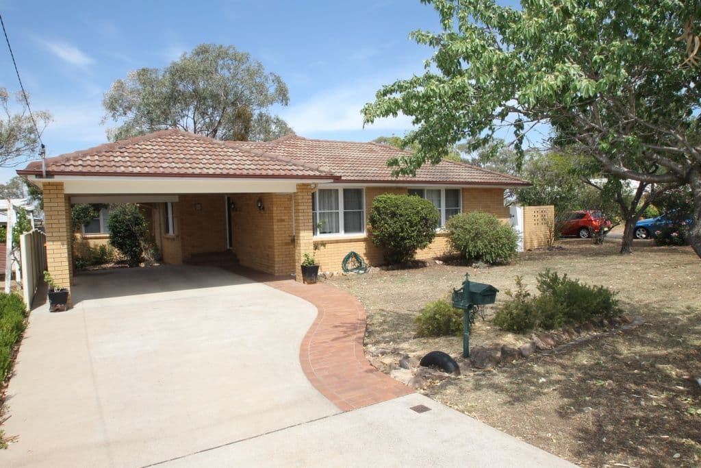 60 Nowland Avenue, Quirindi - Image 1