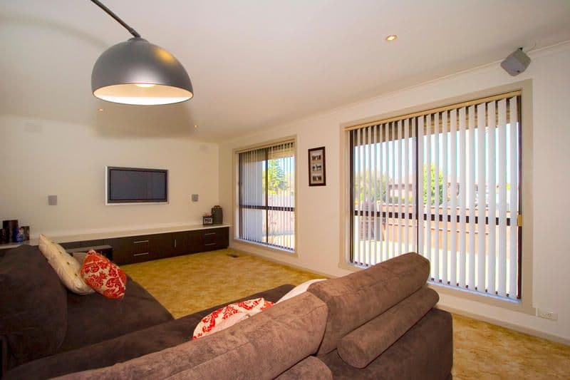 35 Benkel Avenue, CHELTENHAM VIC 3192, Cheltenham - Thumbnail 3