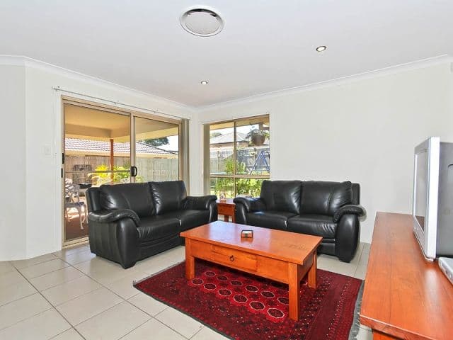 10 Shearwater Street, CLEVELAND QLD 4163, Cleveland - Thumbnail 4
