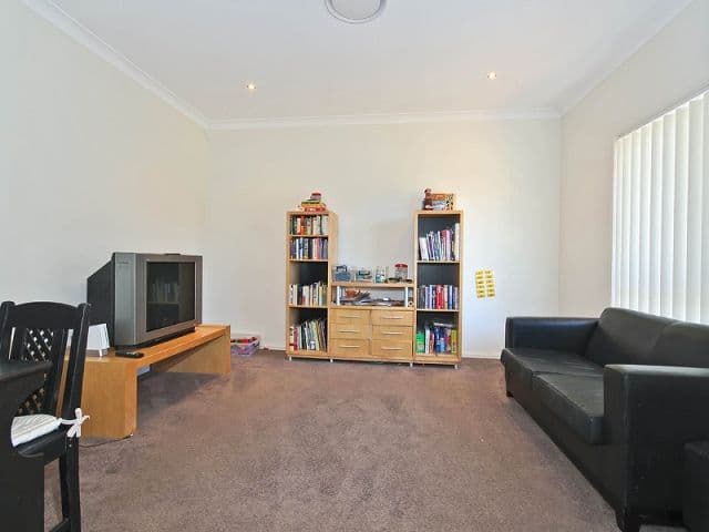 10 Shearwater Street, CLEVELAND QLD 4163, Cleveland - Thumbnail 5