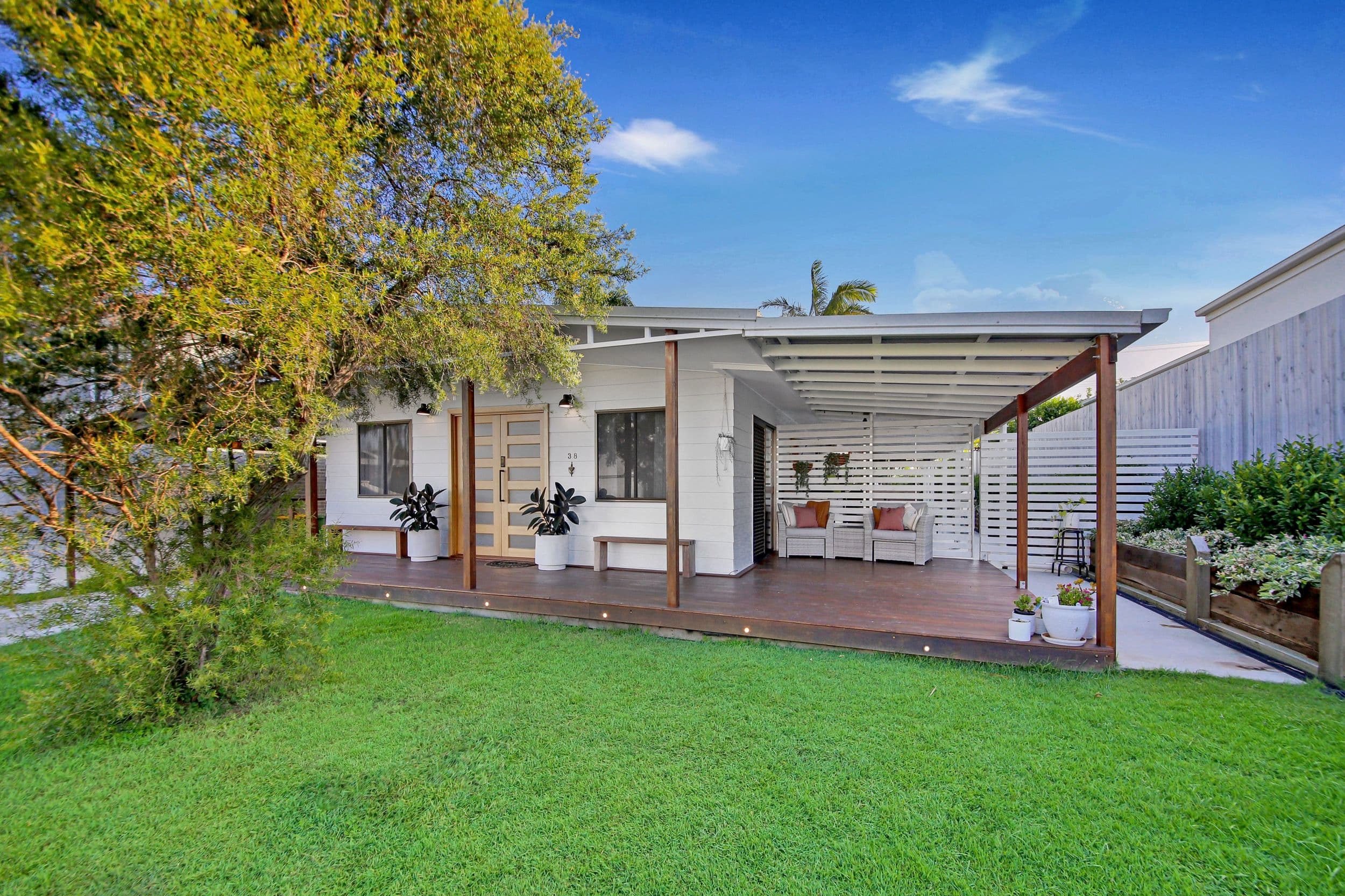 38 Tombarra Street, Mooloolaba QLD 4557, Mooloolaba - Thumbnail 2