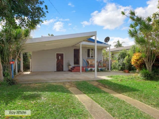 8 Pearl Street, Scarborough QLD 4020, Scarborough - Image 1