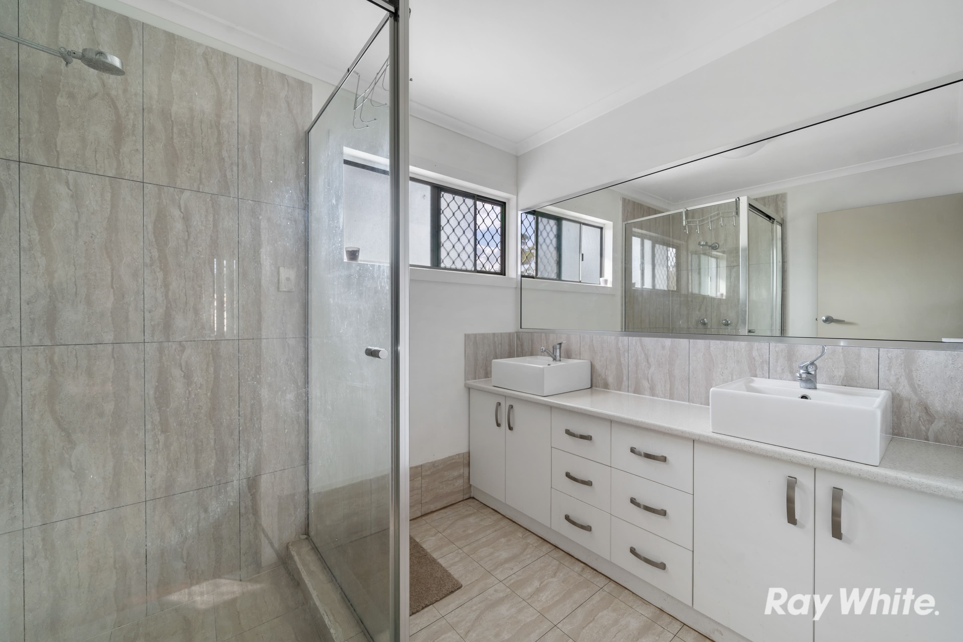 15 Waratah Drive, Crestmead QLD 4132, Crestmead - Thumbnail 2