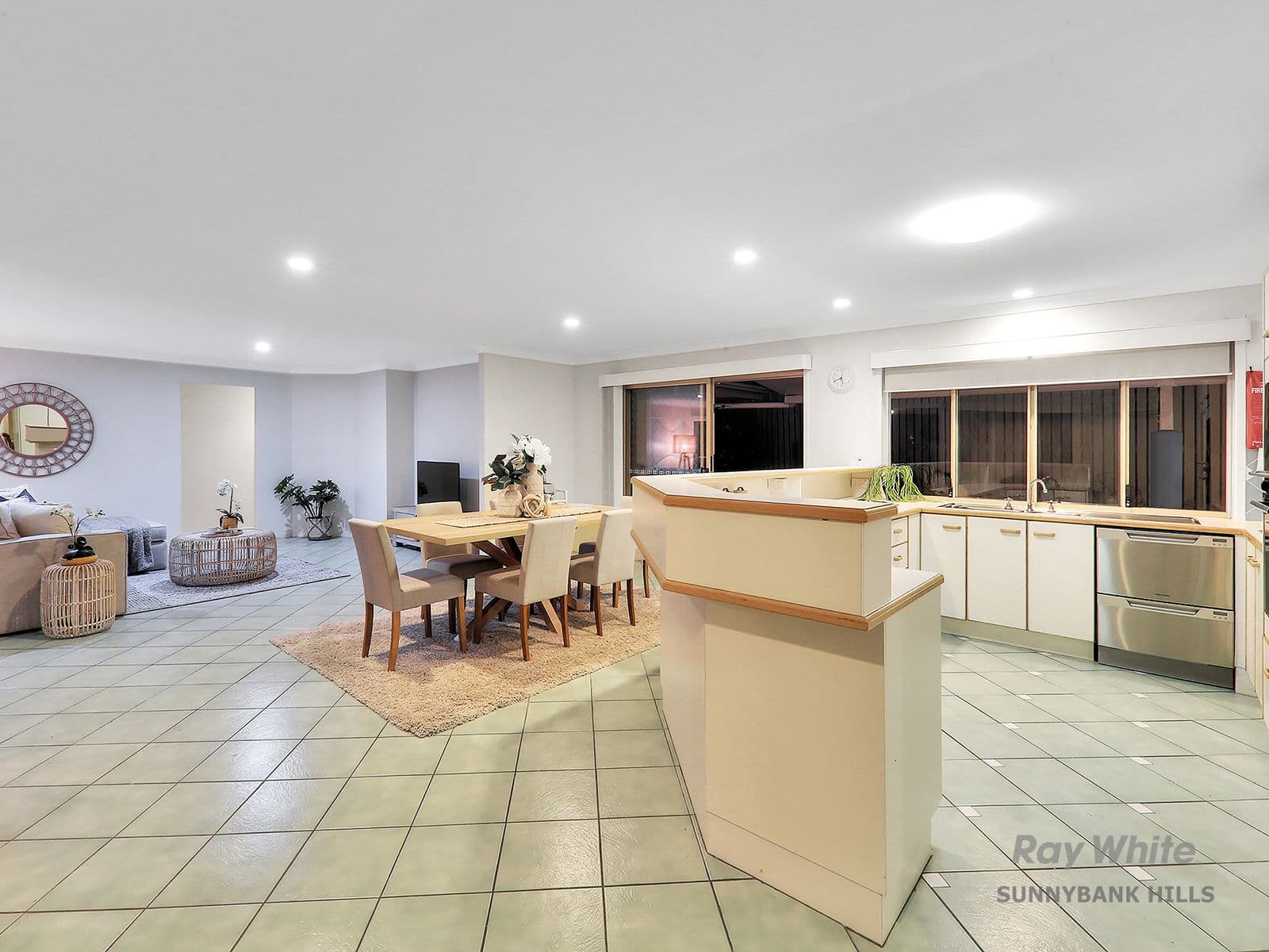 75 Warrigal Road, Runcorn QLD 4113, Runcorn - Thumbnail 6