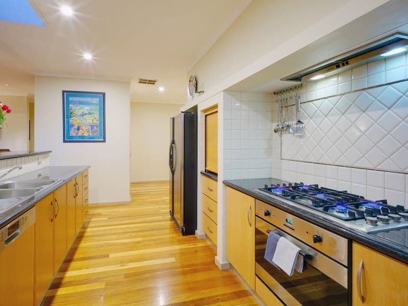 18 Rosebery Street, Bayswater WA 6053, Bayswater - Thumbnail 4