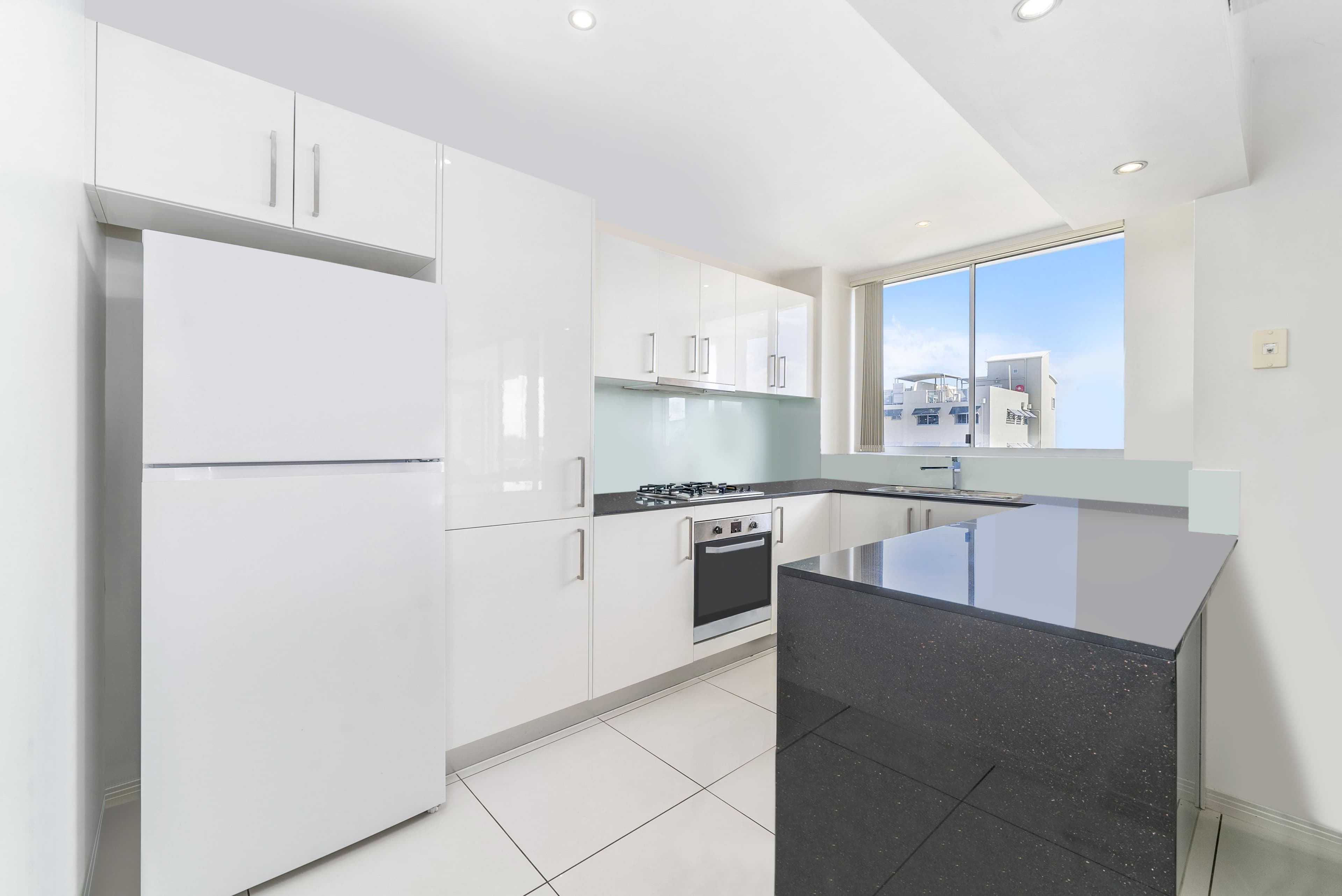 75 Sutton Street, Redcliffe QLD 4020, Redcliffe - Thumbnail 3