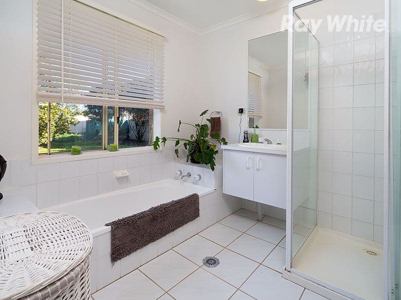 174-176 Golf Club Drive, HOWLONG NSW 2643, Howlong - Thumbnail 3