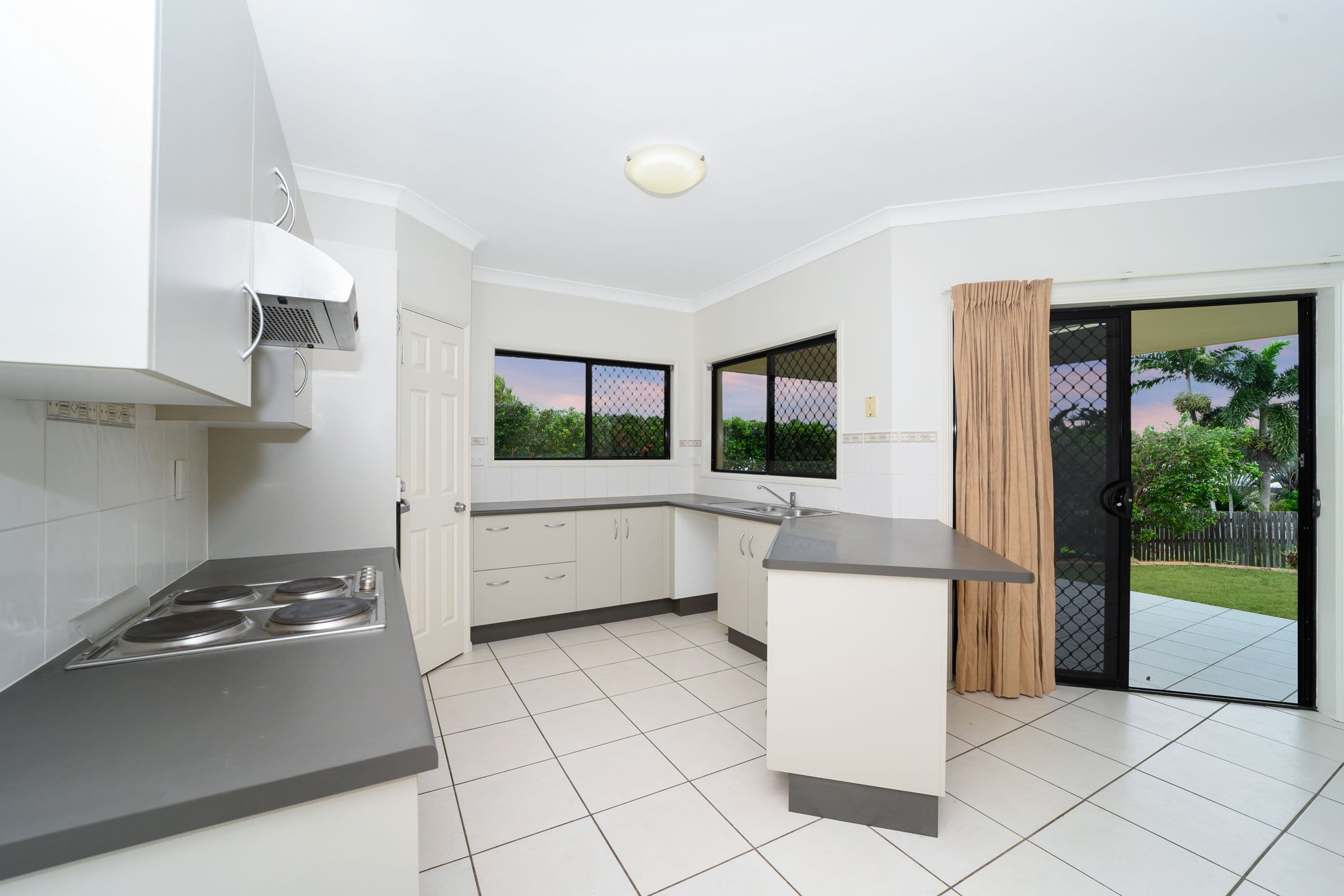 51 Riverbend Drive, Douglas QLD 4814, Douglas - Thumbnail 3