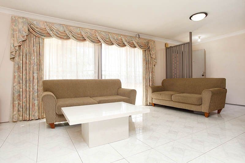 1 Tulloch Place, EDENSOR PARK NSW 2176, Edensor Park - Thumbnail 2
