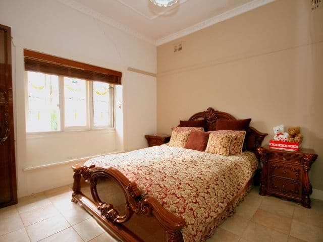 2 Griffiths Avenue, PUNCHBOWL NSW 2196, Punchbowl - Thumbnail 5