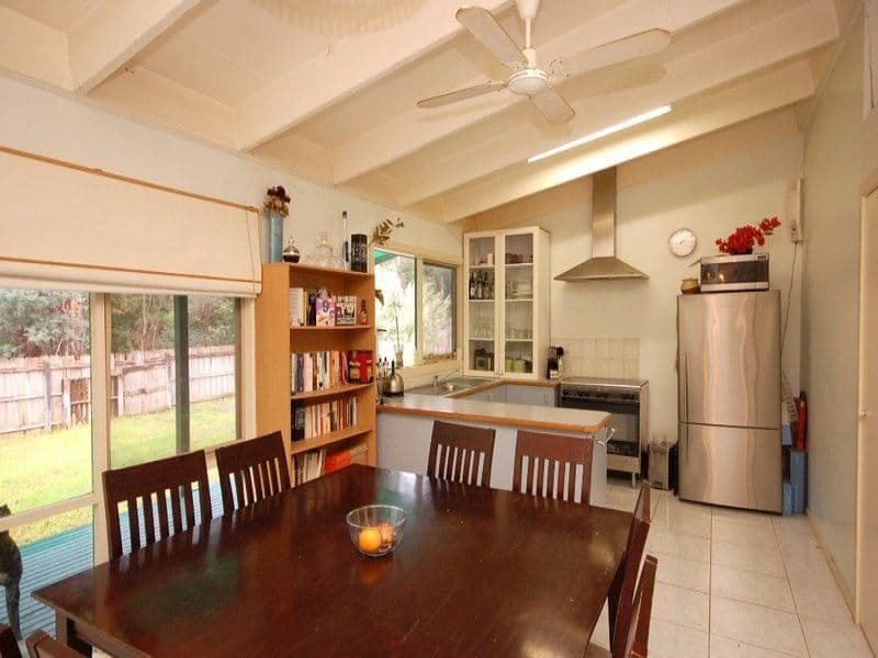 12 Cameron Road, MOUNT EVELYN VIC 3796, Mount Evelyn - Thumbnail 3