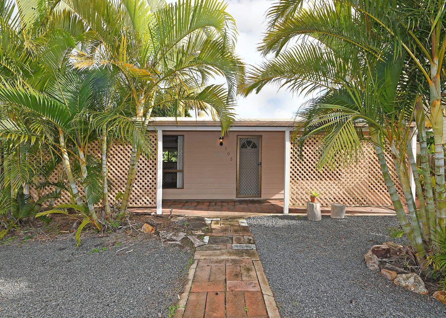 105 Limpus Street, Urangan QLD 4655, Urangan - Image 1