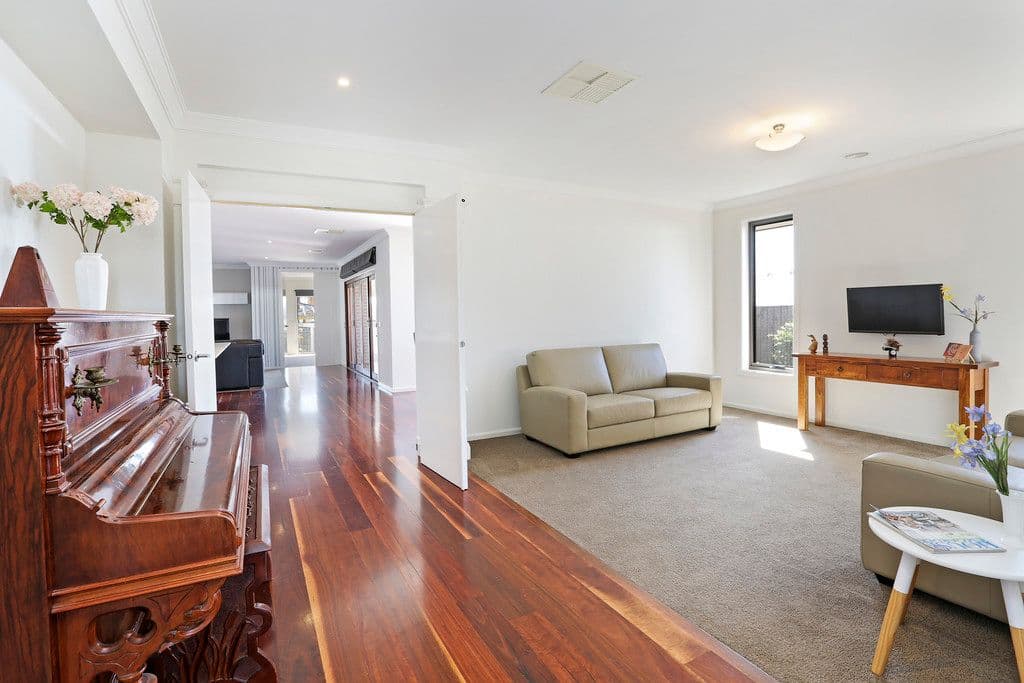 8 Avondale Avenue, Highton VIC 3216, Highton - Thumbnail 6
