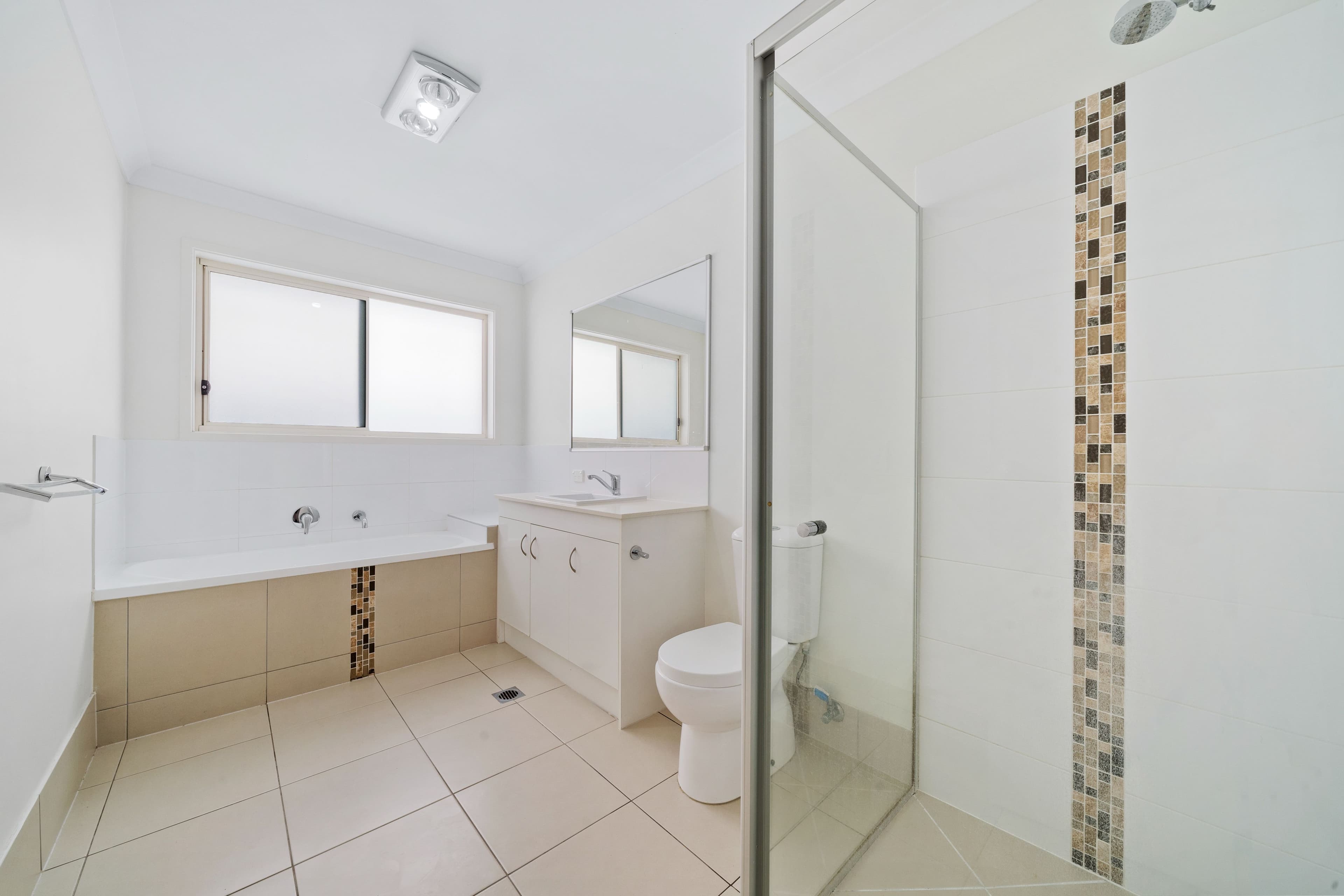 11 Bluestone Drive, Logan Reserve QLD 4133, Logan Reserve - Thumbnail 3