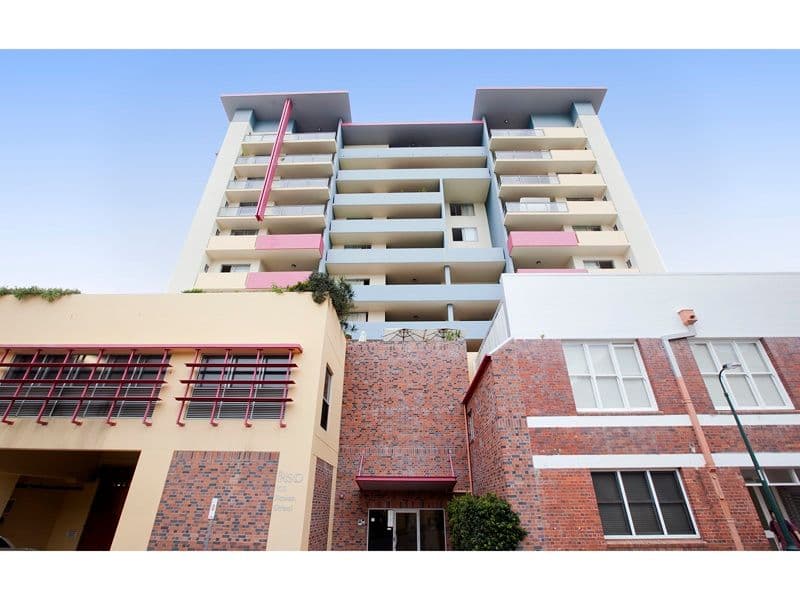 100 Bowen Street, SPRING HILL QLD 4000, Spring Hill - Thumbnail 2