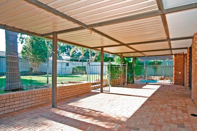 10 Dwyer Crescent, GOSNELLS WA 6110, Gosnells - Thumbnail 3
