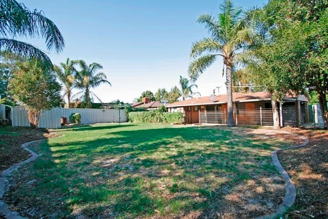 10 Dwyer Crescent, GOSNELLS WA 6110, Gosnells - Thumbnail 4