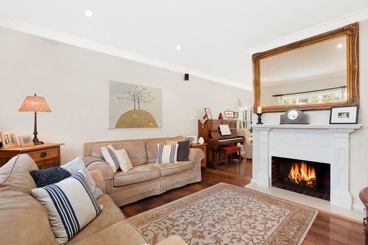 32 Caringal Avenue, DONCASTER VIC 3108, Doncaster - Thumbnail 5