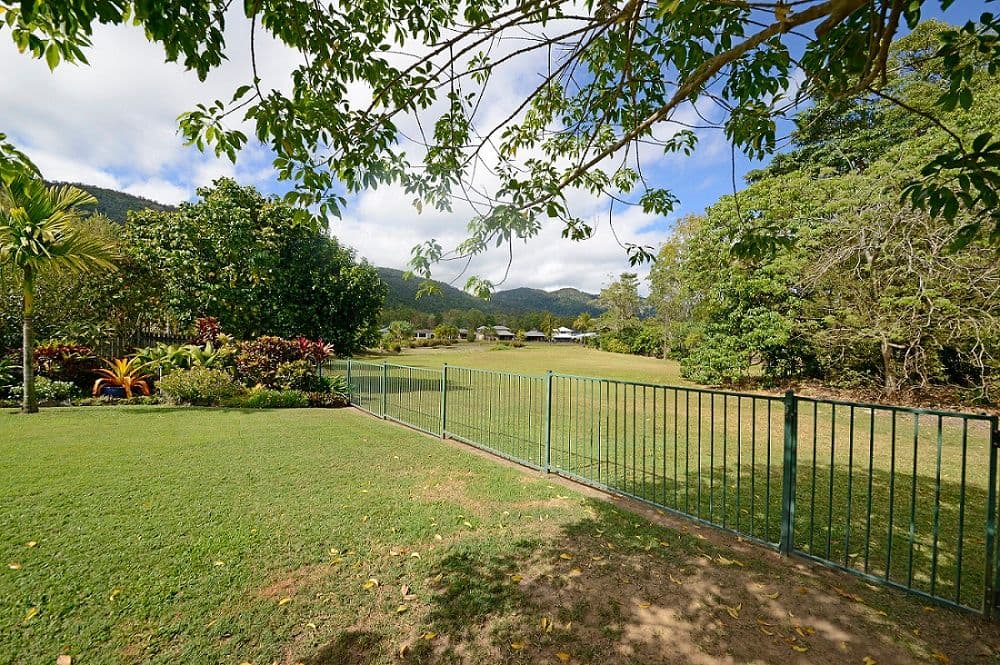 42 Valley Drive, CANNONVALE QLD 4802, Cannonvale - Thumbnail 6