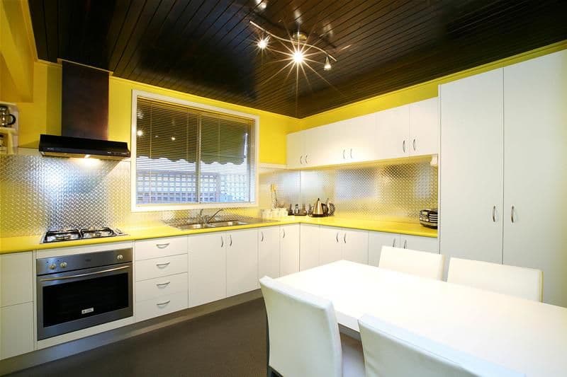 70 Noorong Avenue, BUNDOORA VIC 3083, Bundoora - Thumbnail 2