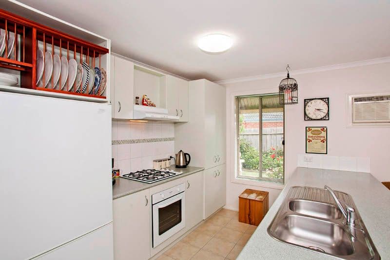 11 Marsh Court, DRYSDALE VIC 3222, Drysdale - Thumbnail 2