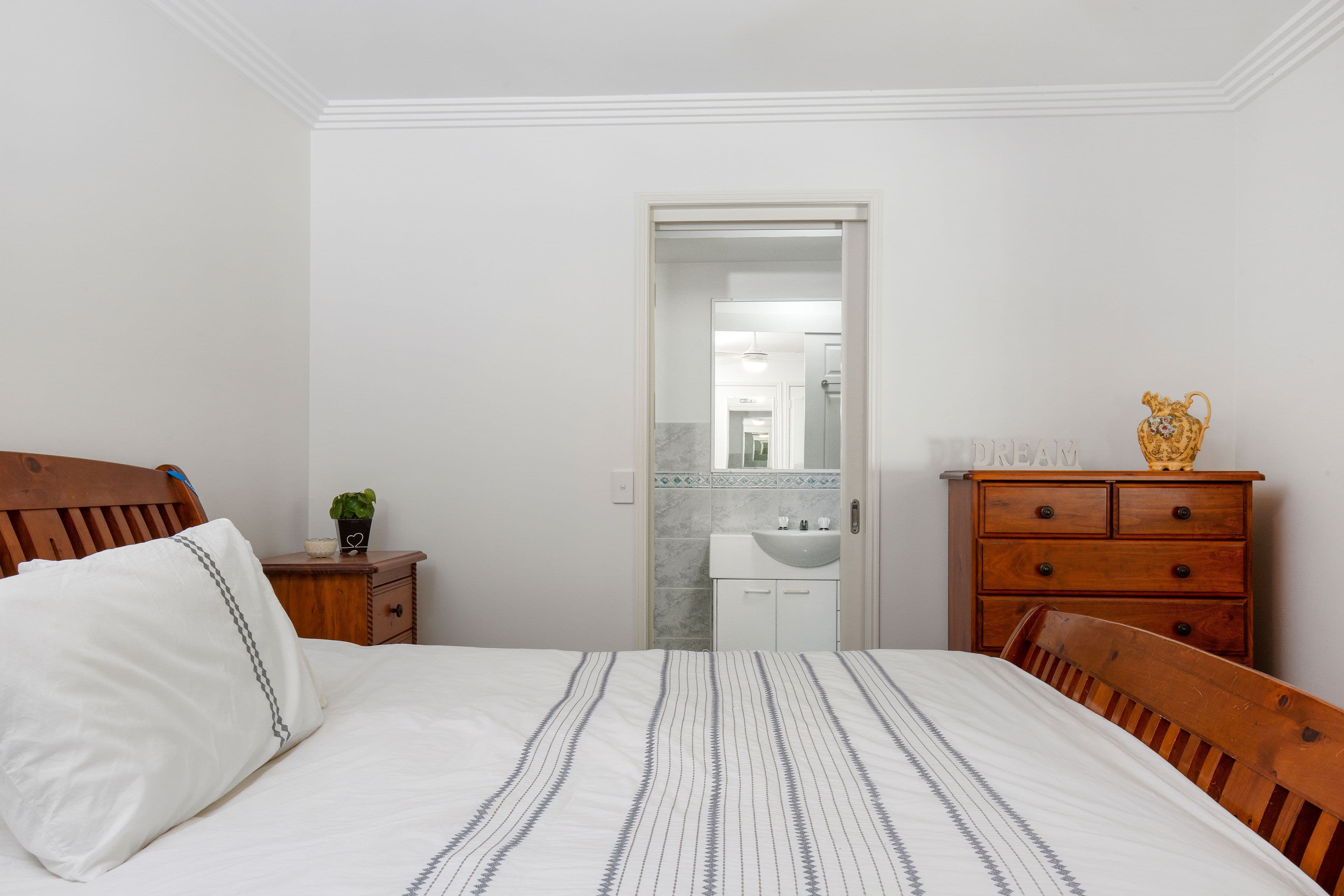 47 Sovereign Drive, Mermaid Waters QLD 4218, Mermaid Waters - Thumbnail 6