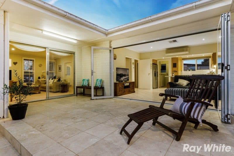 2 Brett Court, Cheltenham VIC 3192, Cheltenham - Thumbnail 8