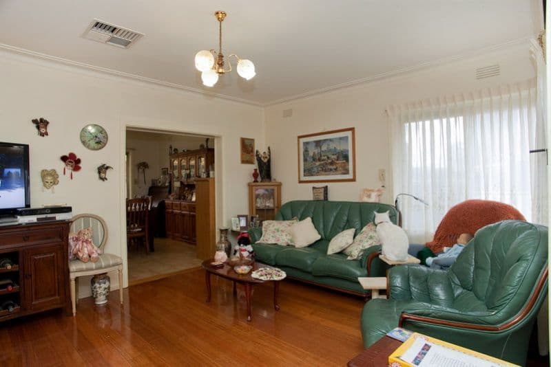 6 Myrtle Street, CAMPBELLFIELD VIC 3061, Campbellfield - Thumbnail 5