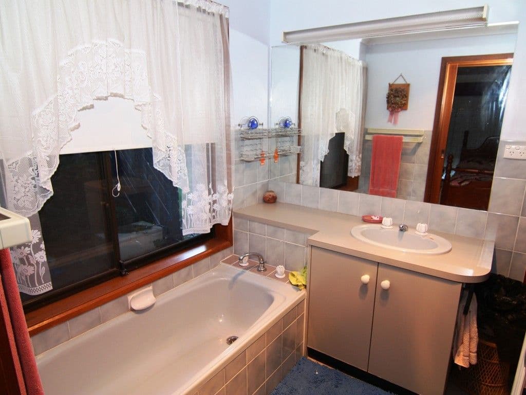 2 Hall Crescent, Loxton SA 5333, Loxton - Thumbnail 7