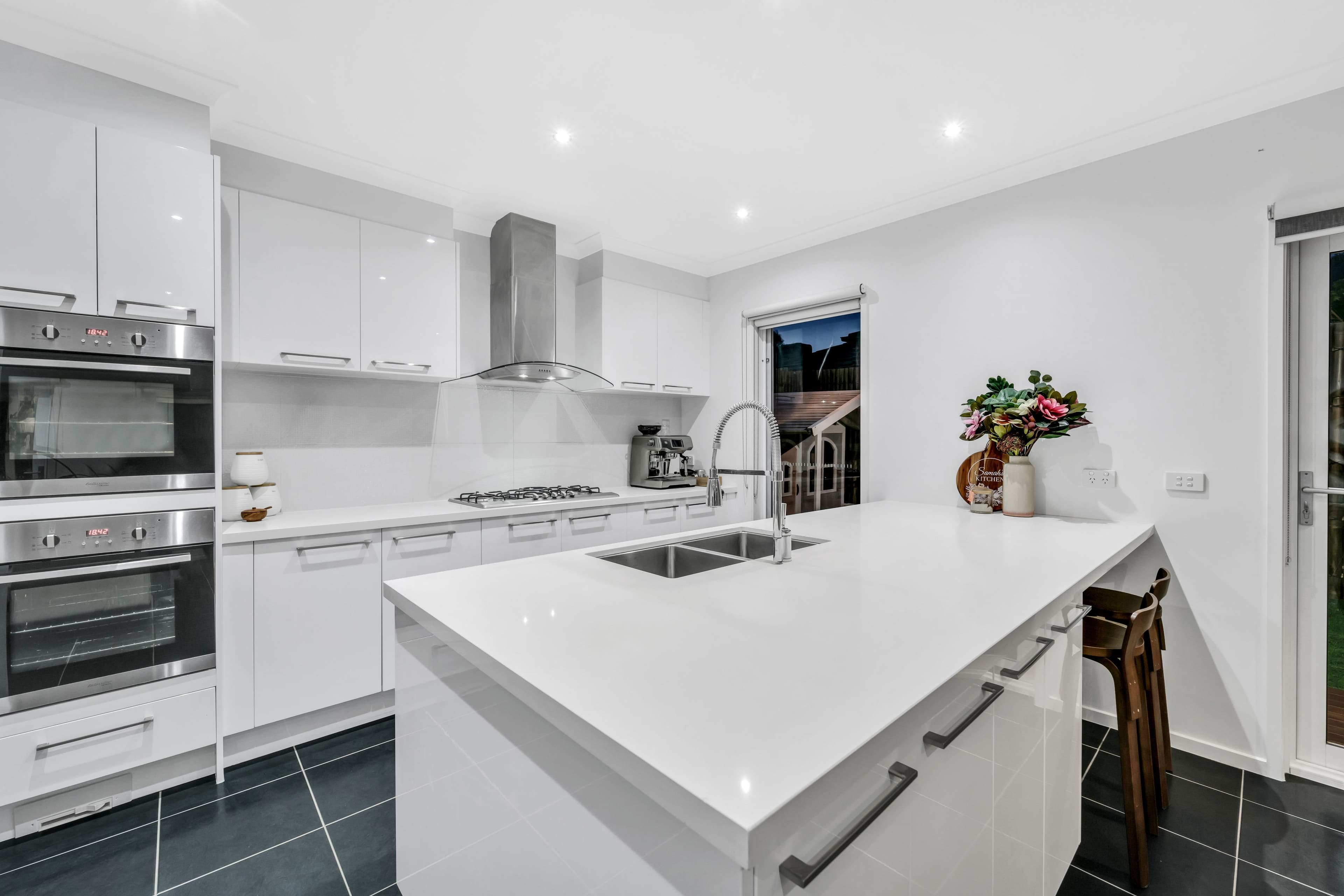 6 Rainham Avenue, Craigieburn VIC 3064, Craigieburn - Thumbnail 5