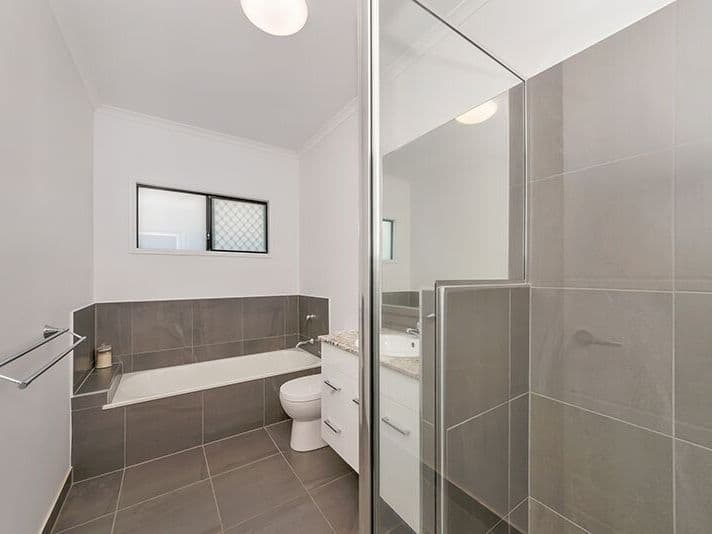 27 Colvin Street, Oonoonba QLD 4811, Oonoonba - Thumbnail 7