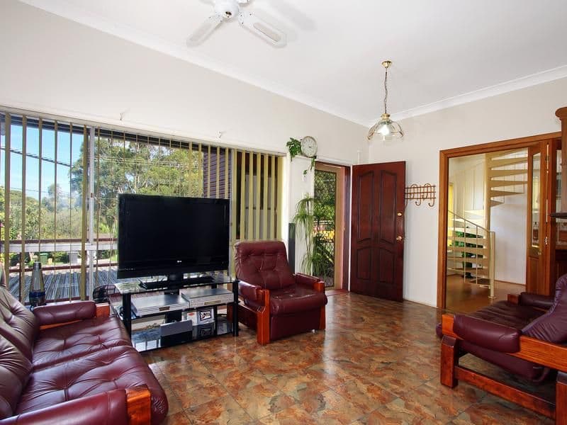 32 Highlands Parade, BULLI NSW 2516, Bulli - Thumbnail 2