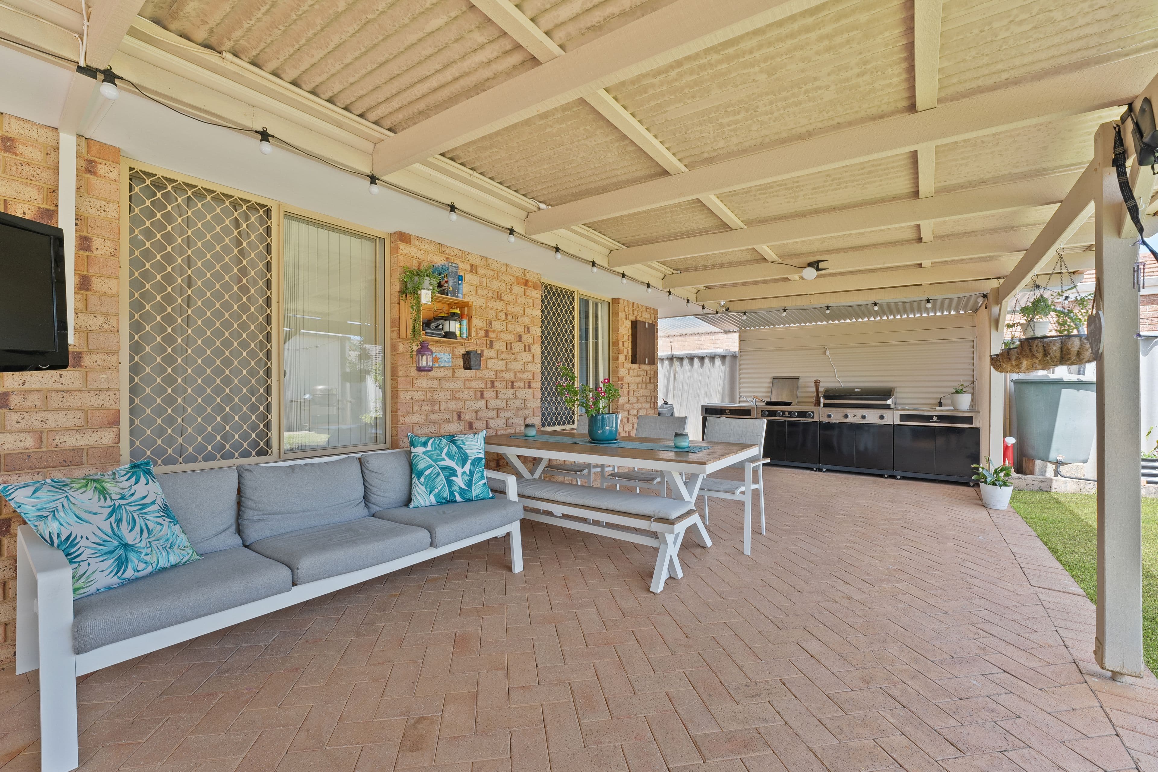11 Manta Court, Warnbro WA 6169, Warnbro - Thumbnail 3