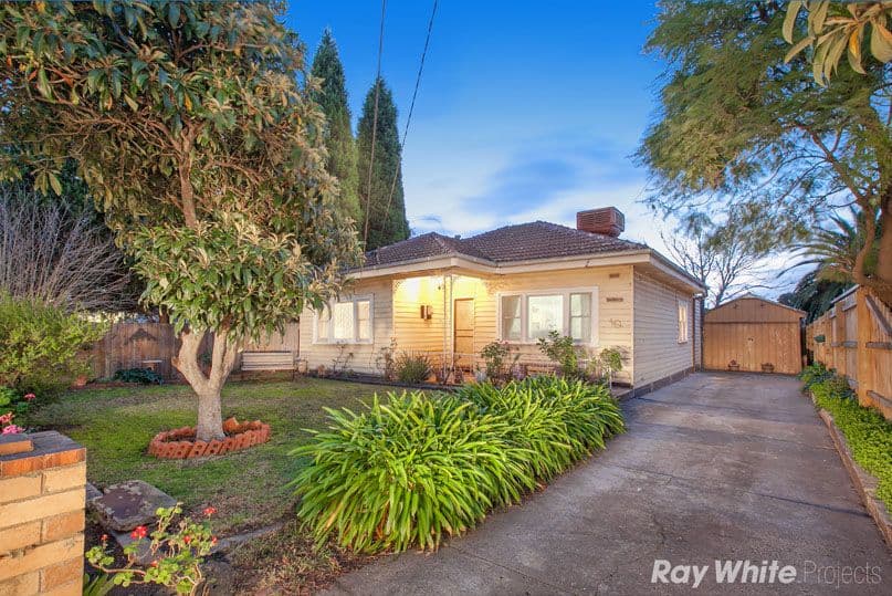 10 Zinnia Street, Reservoir VIC 3073, Reservoir - Image 1