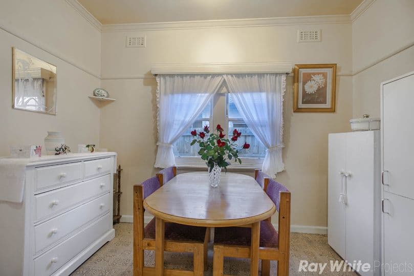 10 Zinnia Street, Reservoir VIC 3073, Reservoir - Thumbnail 4