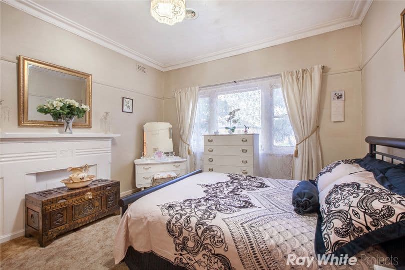 10 Zinnia Street, Reservoir VIC 3073, Reservoir - Thumbnail 6