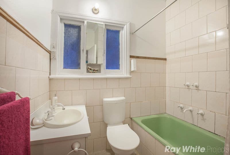 10 Zinnia Street, Reservoir VIC 3073, Reservoir - Thumbnail 7
