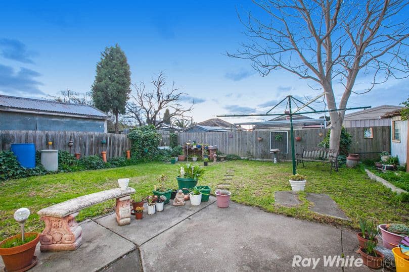 10 Zinnia Street, Reservoir VIC 3073, Reservoir - Thumbnail 8