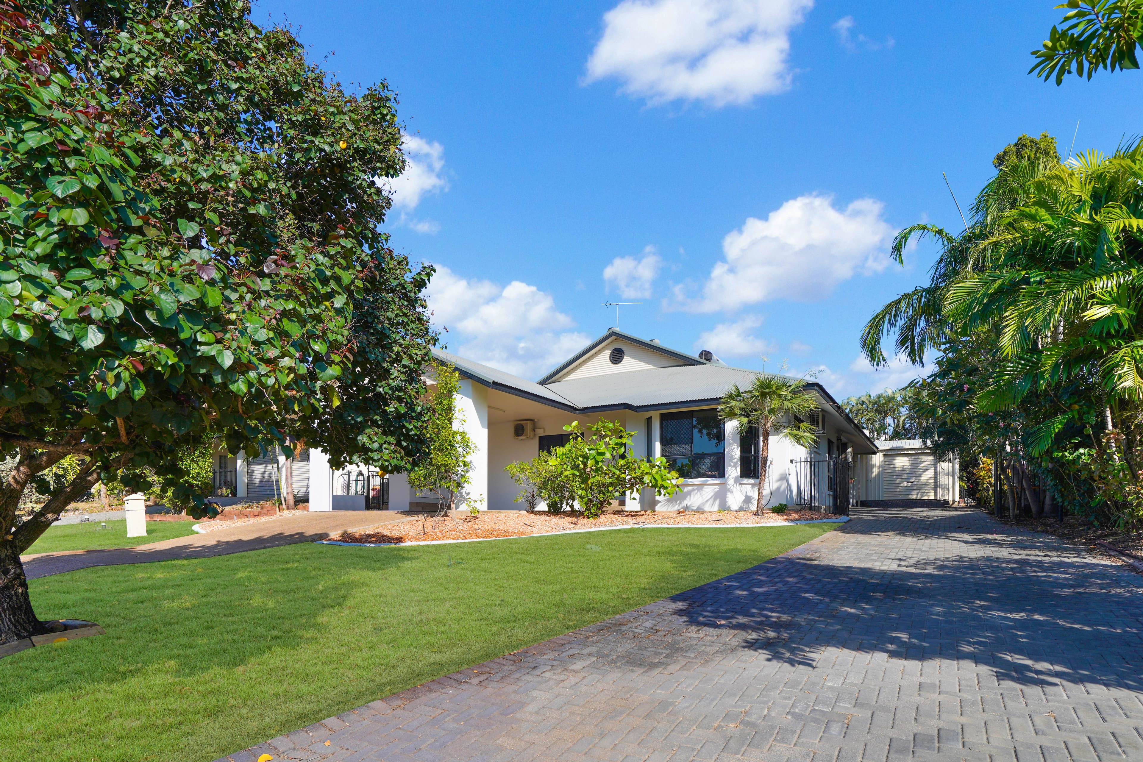 4 Yirra Crescent, Rosebery NT 0832, Rosebery - Thumbnail 2