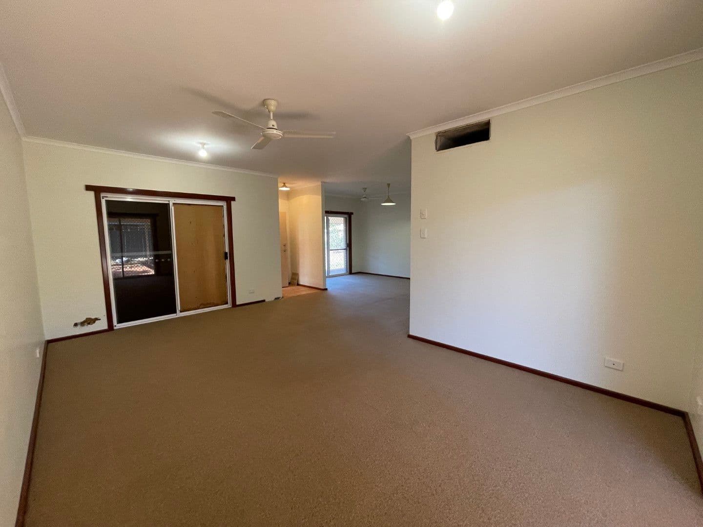 2 Lathwell Close, Nickol WA 6714, Nickol - Thumbnail 4