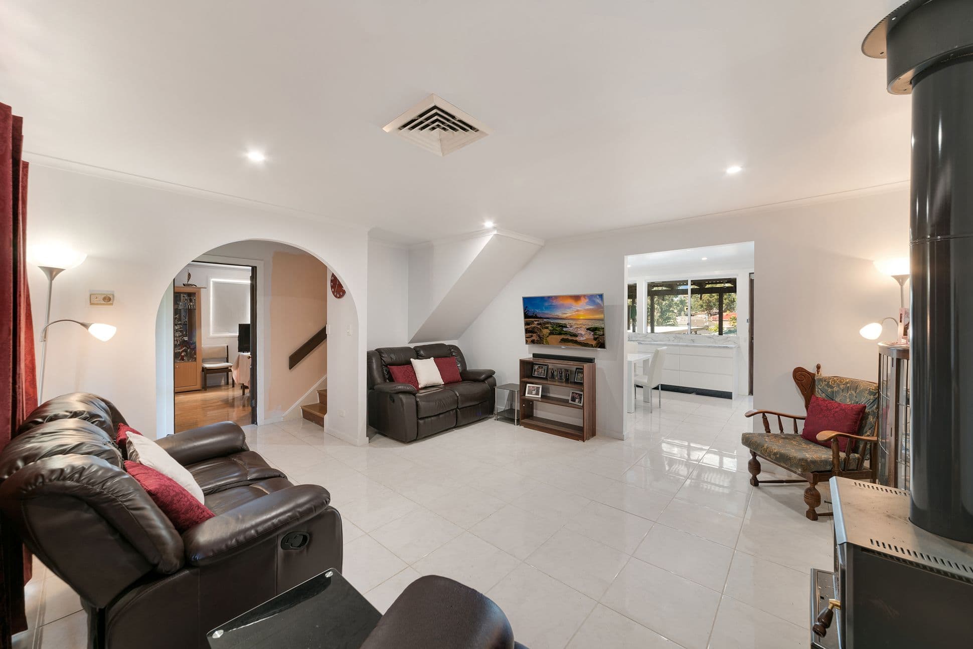 69 Manooka Crescent, Bradbury - Thumbnail 3
