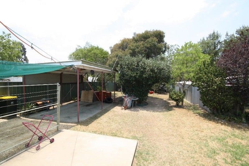 52 Stewart Avenue, WARWICK QLD 4370, Warwick - Thumbnail 2