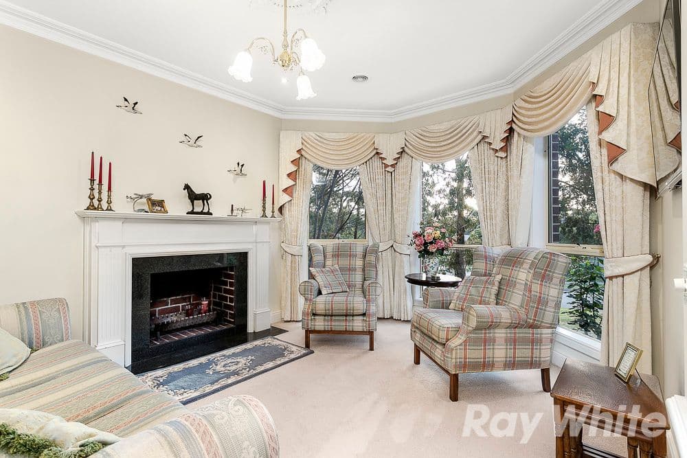 35 Bunker Crescent, Glen Waverley VIC 3150, Glen Waverley - Thumbnail 7
