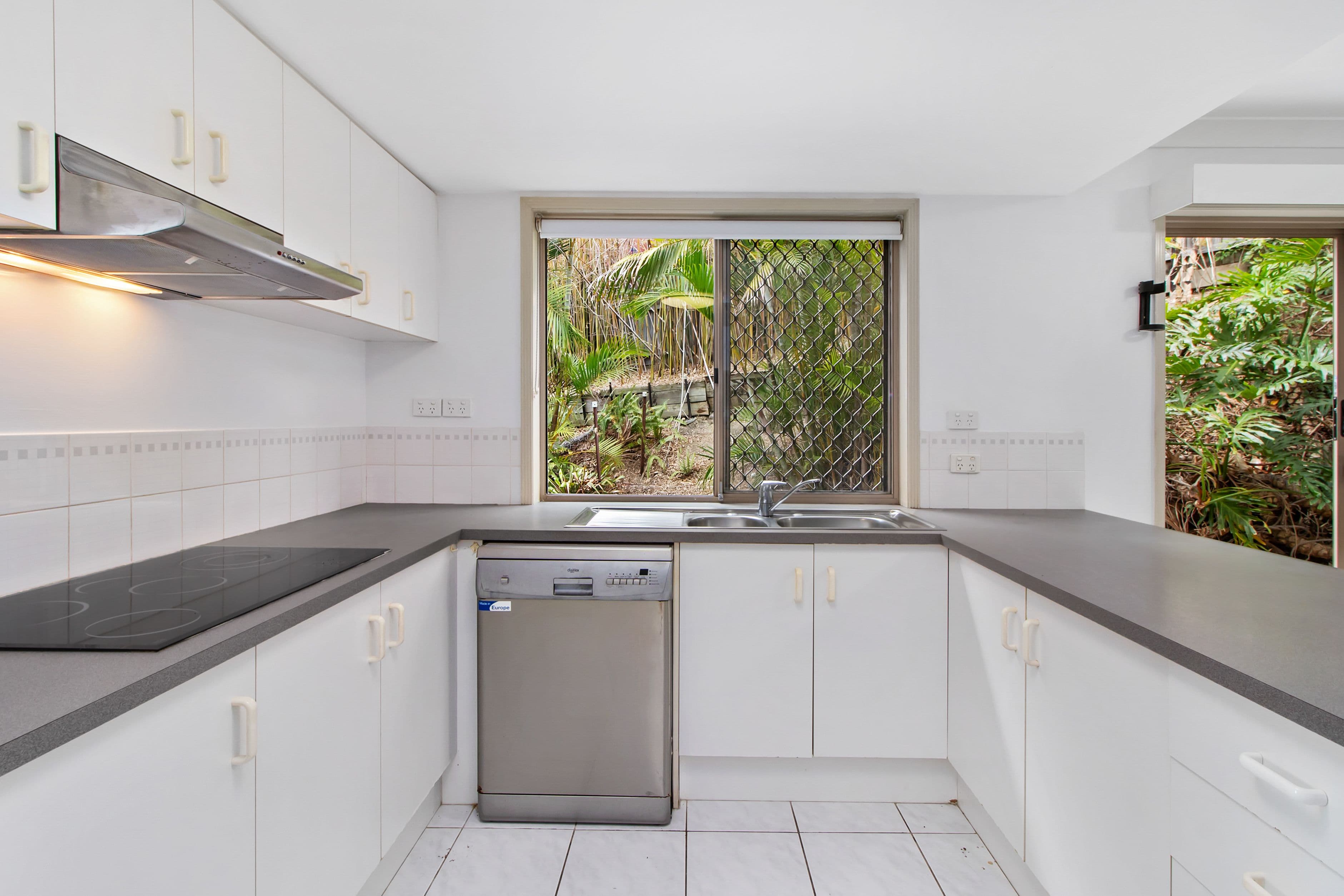 144 Universal Street, Oxenford QLD 4210, Oxenford - Thumbnail 6