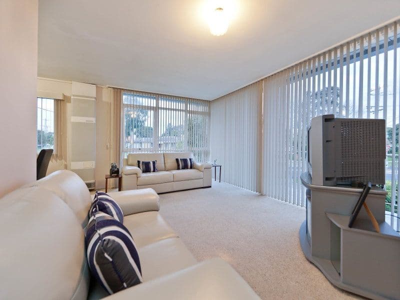 2 Hudson Avenue, FRANKSTON VIC 3199, Frankston - Thumbnail 2