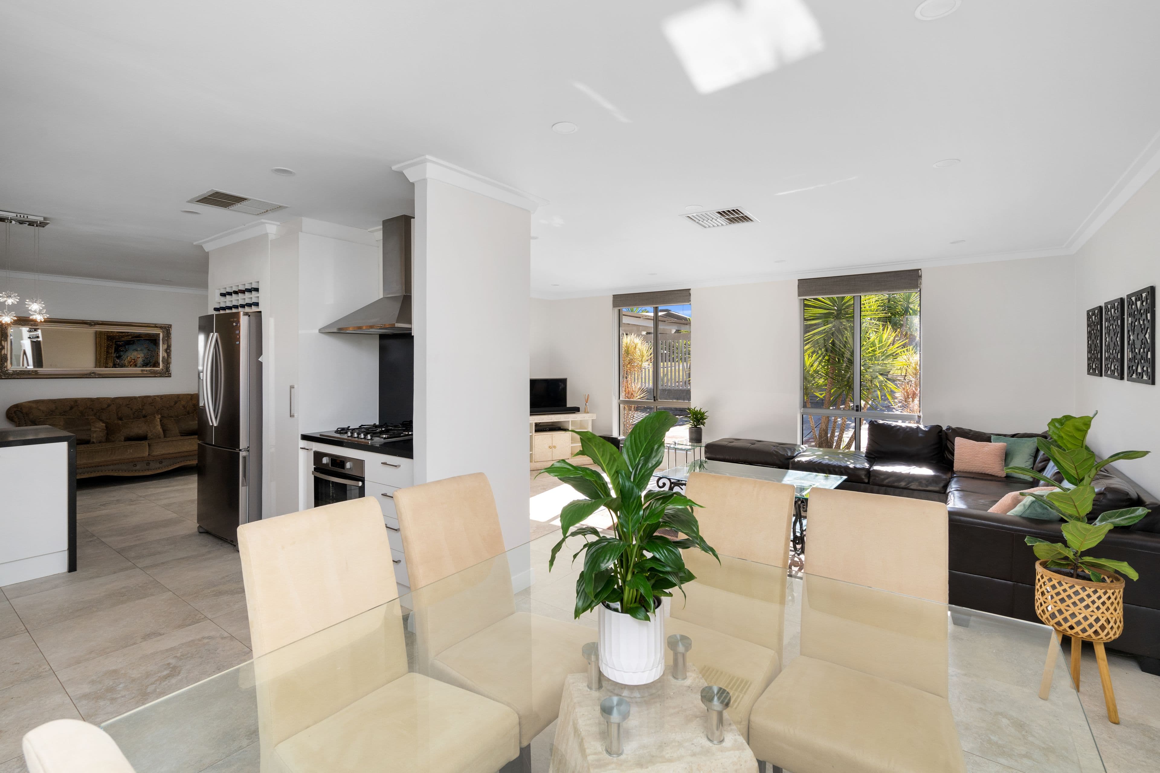 3 Colibri Court, Willetton WA 6155, Willetton - Thumbnail 2