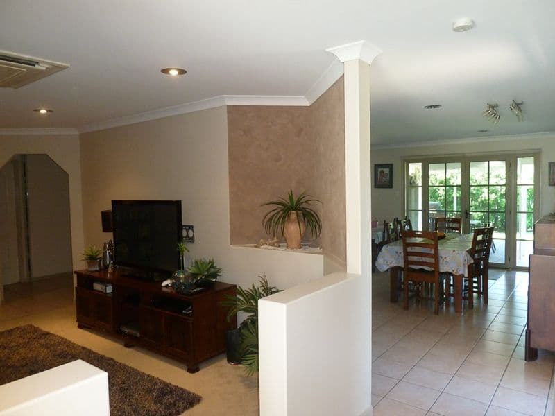 14 Dundee Court, BEACONSFIELD QLD 4740, Beaconsfield - Thumbnail 6