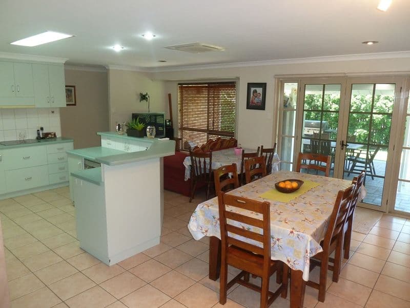 14 Dundee Court, BEACONSFIELD QLD 4740, Beaconsfield - Thumbnail 8