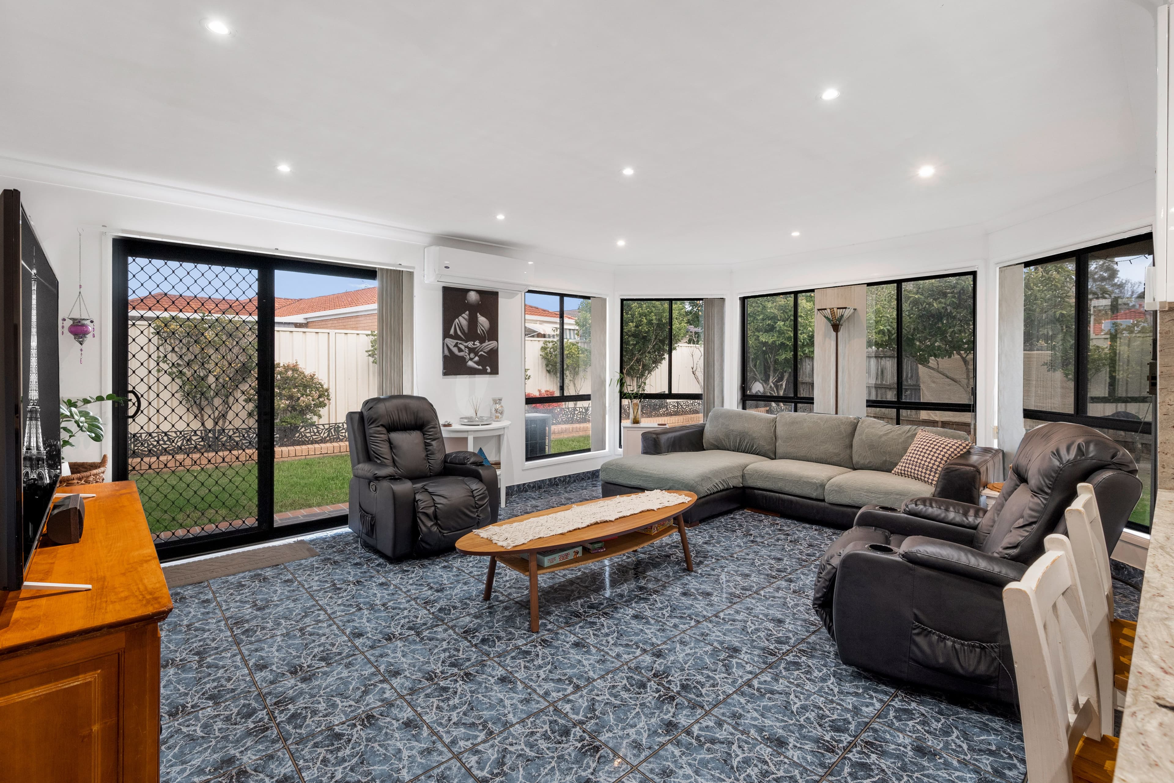 3 Thisbe Place, Rosemeadow NSW 2560, Rosemeadow - Thumbnail 3